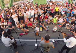 Piknik a Szabadság hídon, ingyenes koncertek és rengeteg program - jön a  Helló Európa! Fesztivál